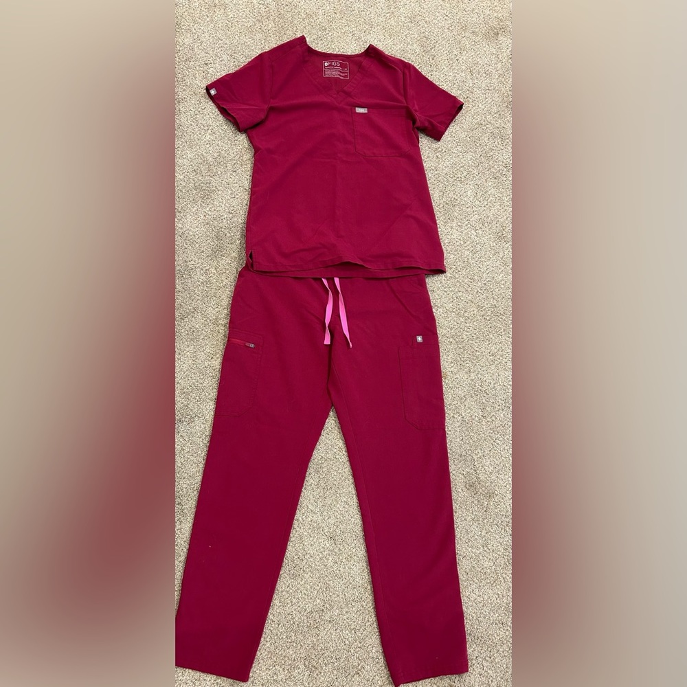 Figs Burgundy Scrub Top